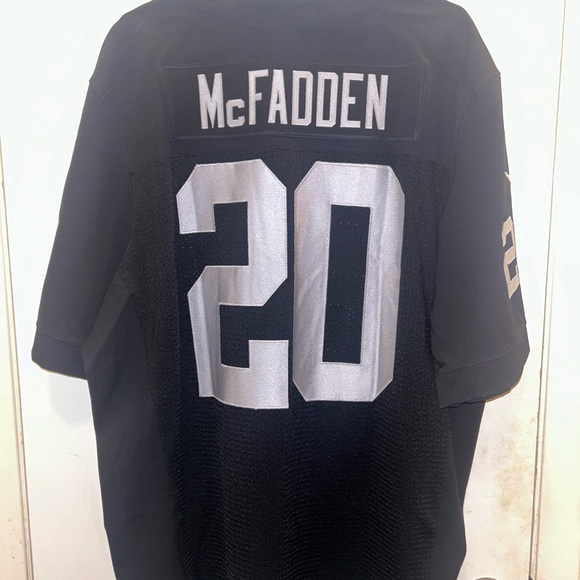 Brand New with Tags Nike NFL Oakland Raiders Men’s #20 McFadden Jersey - Picture 5 of 5